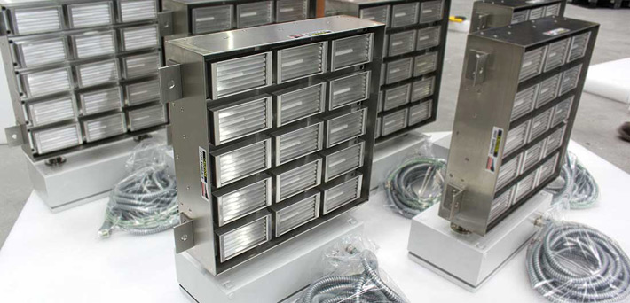 Mittelwellige Quarz-Infrarot-Module mit PHQE-Infrarotkassetten in 5x3-Anordnung